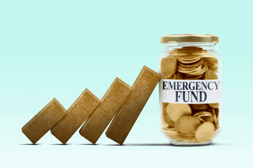 Fast cash loan vs emergency fund: Which is better?