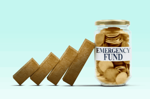 Fast cash loan vs emergency fund: Which is better?